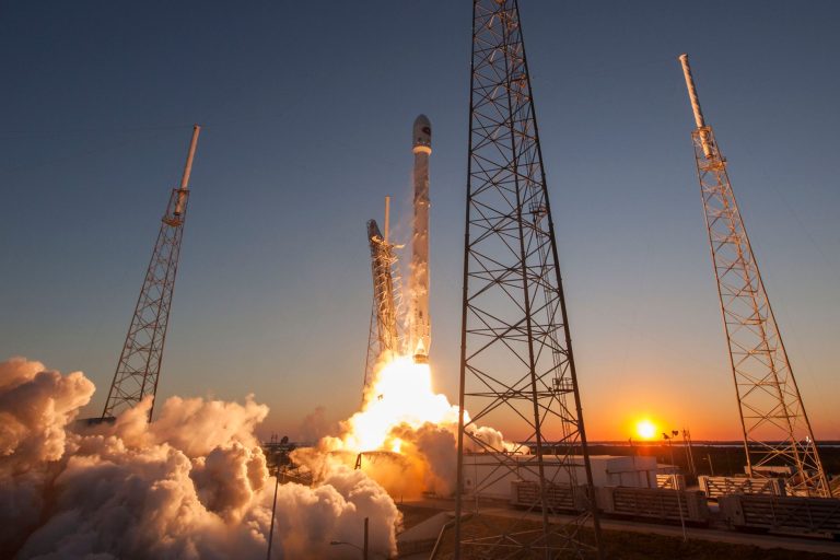 Falcon 9 Starshield satellites
