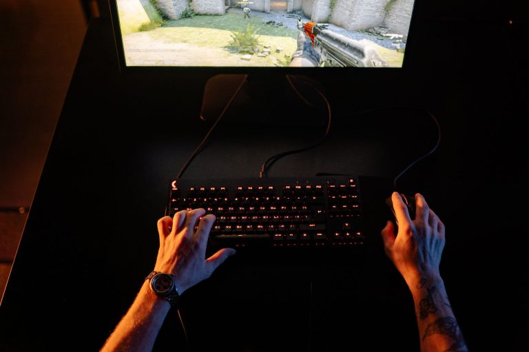 StarCraft open-world shooter